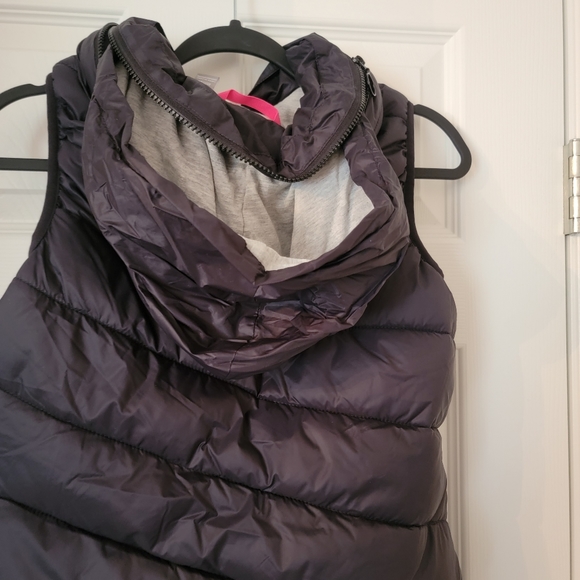 Bench Black Puff Vest - Picture 5 of 5